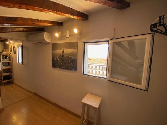 Calle Embajadores - Apart 4 Pax Pza Cascorro Madrid Exterior photo