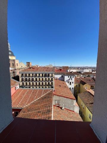Calle Embajadores - Apart 4 Pax Pza Cascorro Madrid Exterior photo